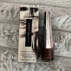 NEW FENTY BEAUTY STUNNA LIP PAINT IN UNVEIL FULL SIZE $10!!