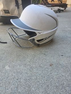 Mizuno helmet