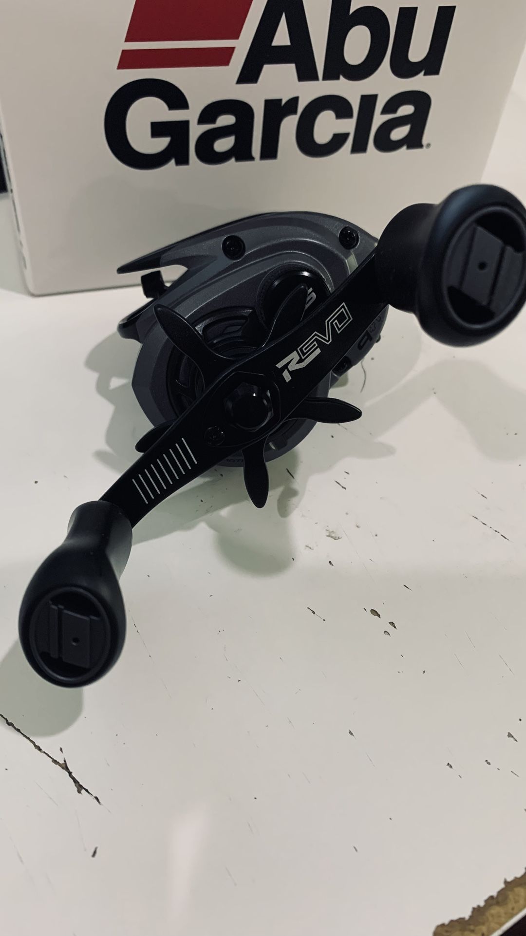 Brand New Abu Garcia Revo 8.1:1 LH Baitcast Reel