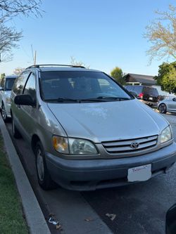 2002 Toyota Sienna