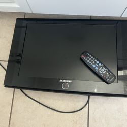 Samsung 24” Tv 