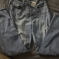 Levi jeans fits size 8 $5