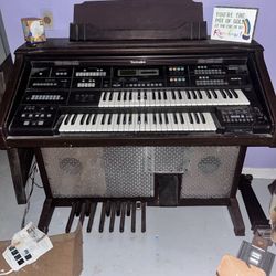 TECHNICS ORGAN WORKS GREAT WILL TRADE FOR HAULING TRASH 
