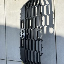 2023 2024 Toyota Tundra Grille
