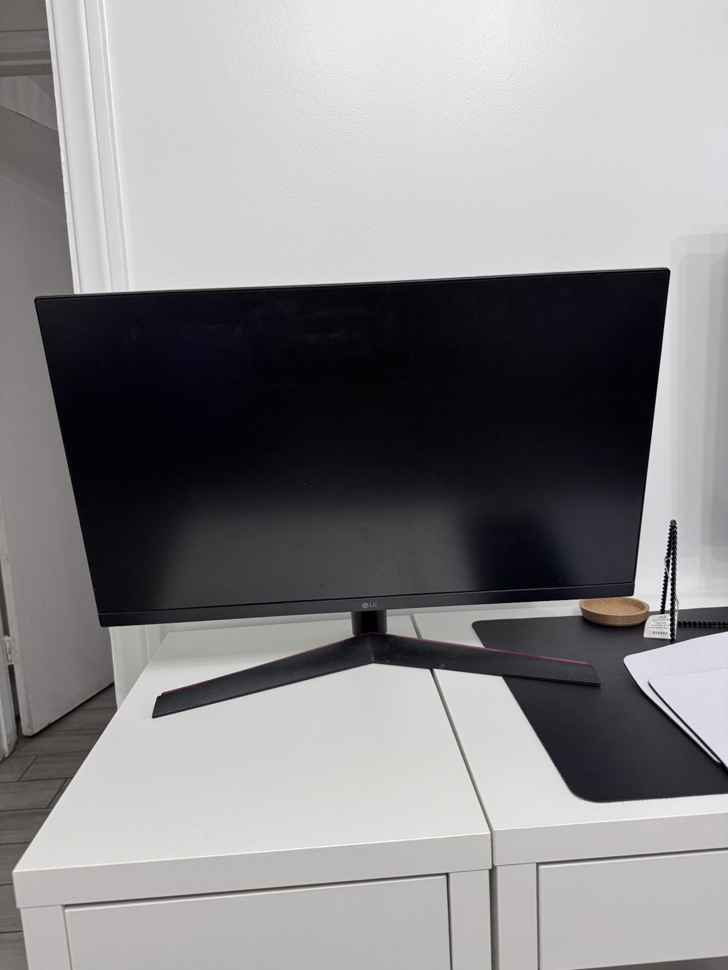LG - UltraGear 27"  Gaming Monitor 