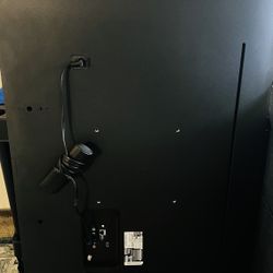 LG 40” TV