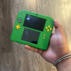 Nintendo 2DS - Zelda Themed