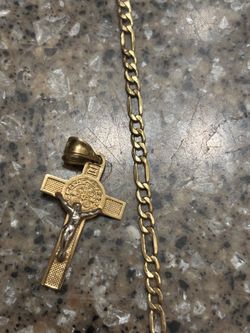 Gold Jesus pendant and Chan real gold