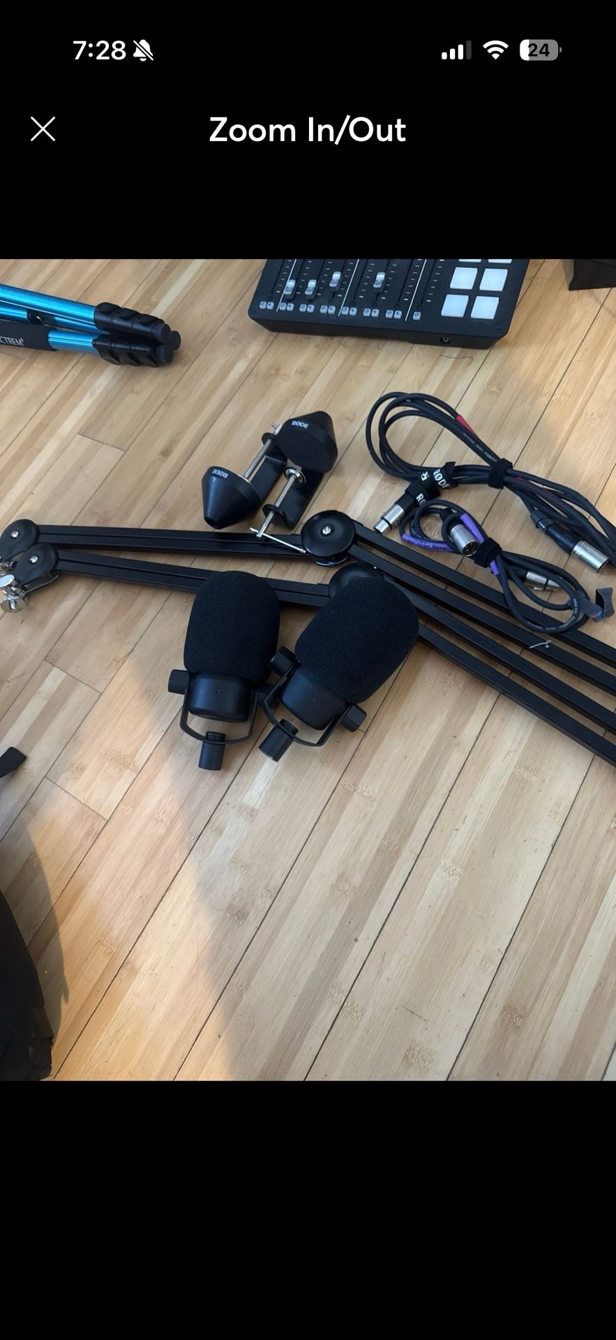 Rode pod Microphone With arm And Cover