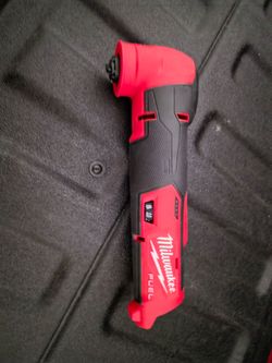 Milwaukee M12 FUEL 12V Lithium-Ion Cordless Oscillating Multi-Tool (Tool-Only)