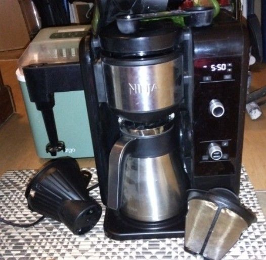 NINJA COFFEE AND TEA MAKER
