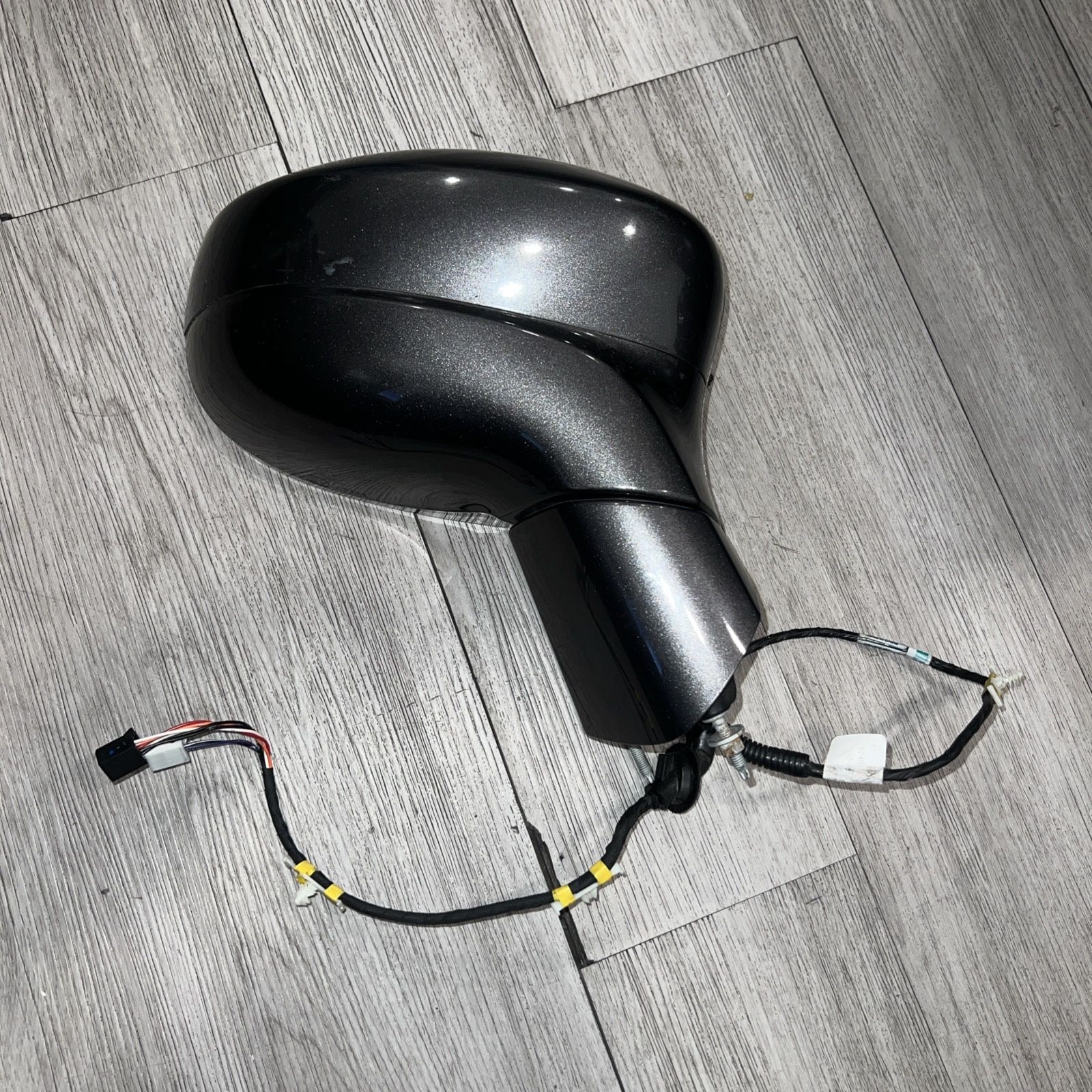 17-19 Chrysler Pacifica Right Door Mirror (Power/Heat/BlindSpot) , RH. #251139