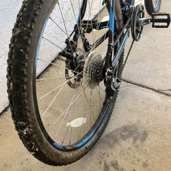 GT Aggressor Pro Mountain Bike 