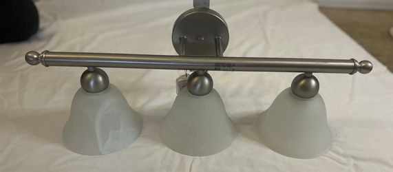 3-Light Brushed Nickel Bathroom Vanity Light Fixture 