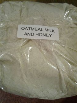 Milk bubble bath fizzy powder 8oz