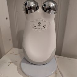NuFace Trinity - Practically NEW