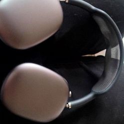 Apple Airpod Max Headphones