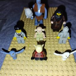 Used 8- LEGO Mini figures,