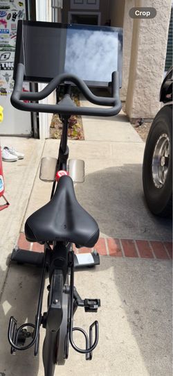 2022 PELOTON BIKE & SHOES