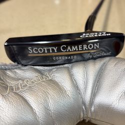 Mint Scotty Cameron Coronado putter 35”
