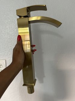 Gold Tall Bathroom Faucet 