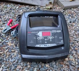 Schumacher HD Car Truck SUV Battery Charger/ Starter SC1308