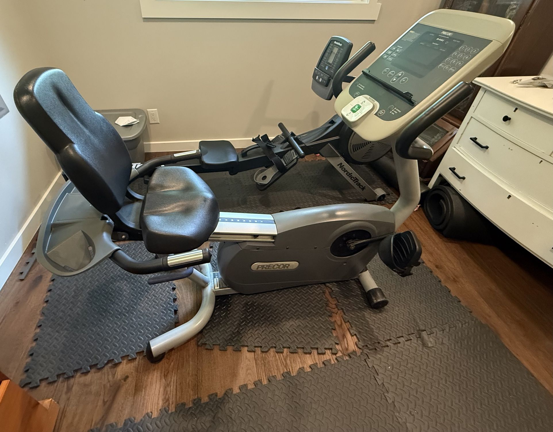 Precor Recumbent Bike