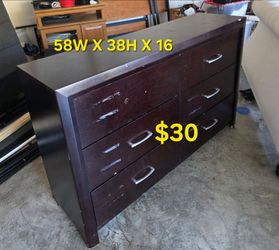 Dark Brown 6-Drawer Dresser