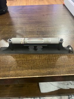 Starrett No. 98 precision machinist’s level