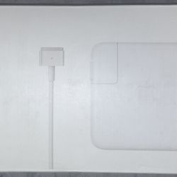 2 85w And 1 60w T-Tip MacBook Chargers