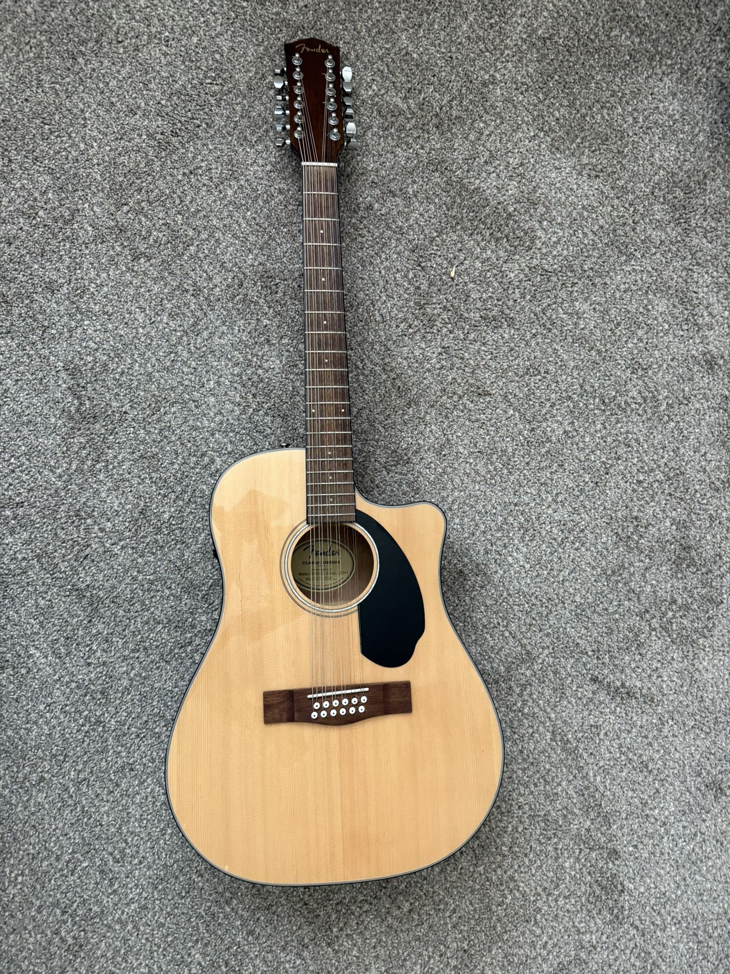 Fender CD-60SCE 12 with case