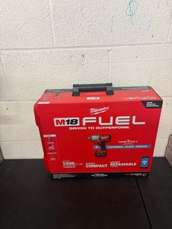 Milwaukee M18 FUEL ONE-KEY 18V Li-Ion Brushless Cordless 3/4 in. High-Torque Impact Wrench with Friction Ring, Resistant Batteries