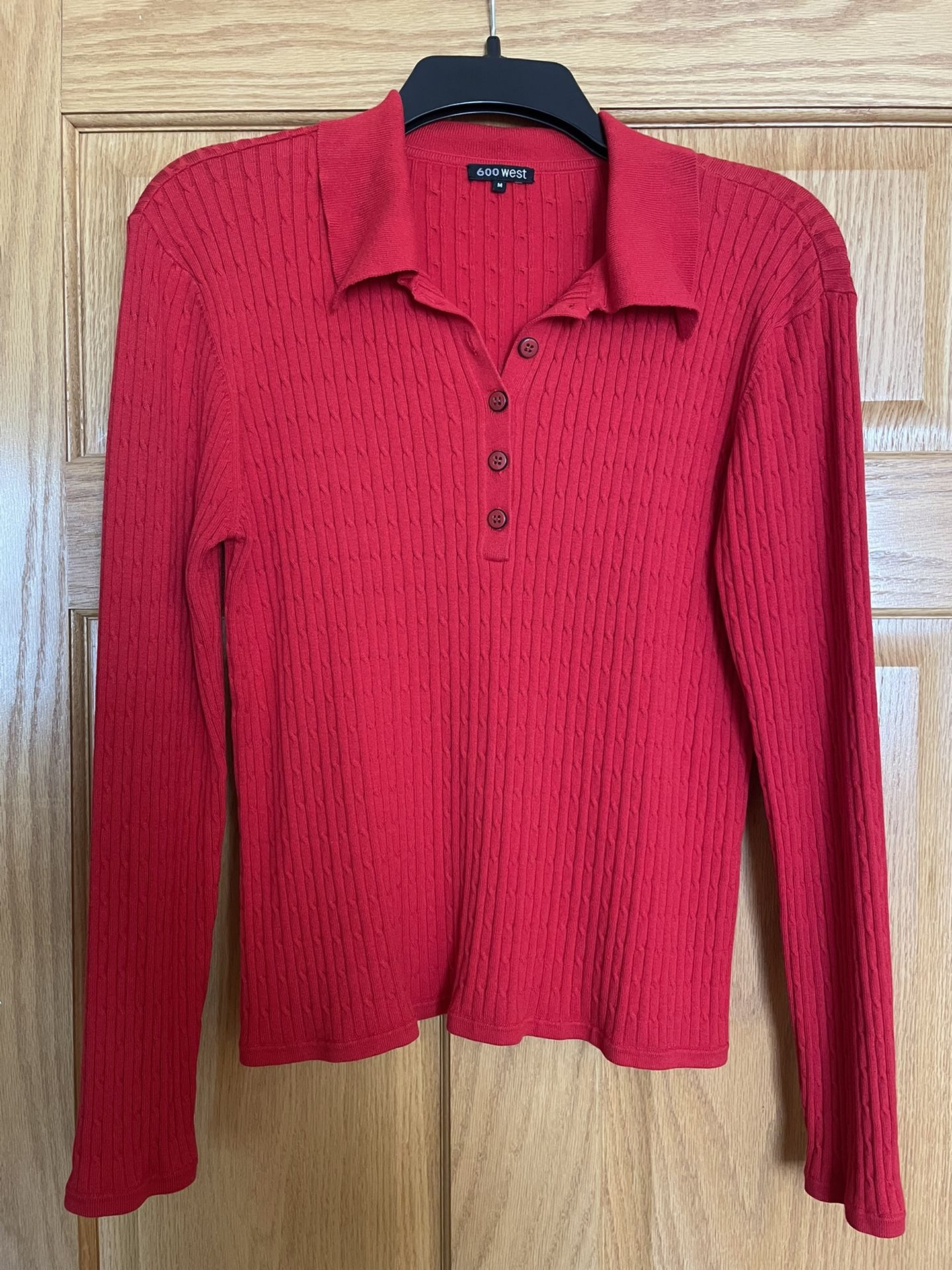 600 West Medium Red Cable Sweater Excellent