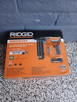 BRAD NAILER 18GA RIDGID 18V BATTERY AND CHARGER INCLUDED