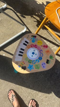 Music table