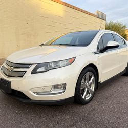 2011 CHEVY VOLT HYBRID, PLUG IN, LOW MILES, CLEAN AUTO-CHECK, COLD AC, GREAT ON GAS, FINANCE AVAILABLE 🚘