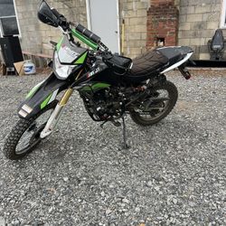 Hawk 250cc