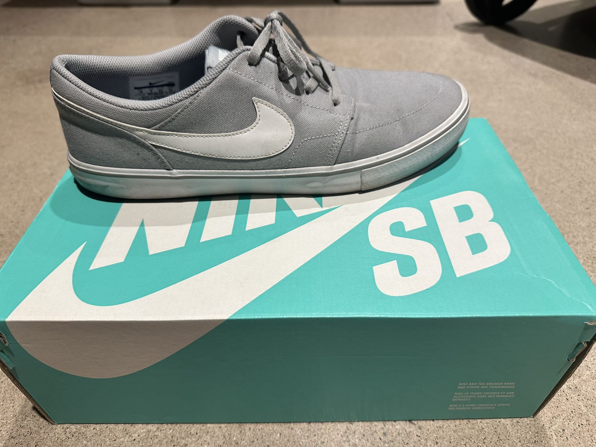 Nike SB Check Solar CNVS PRM Grey US Mens Size 10
