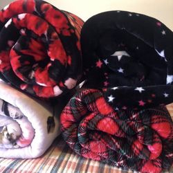 Victoria Secret Throw  Sherpa Blankets 