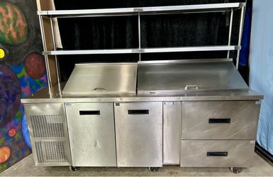 Sandwich/Salad Prep Mega Top & Double Deck Overshelf