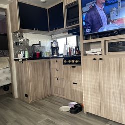 Minnie Winnebago 2021