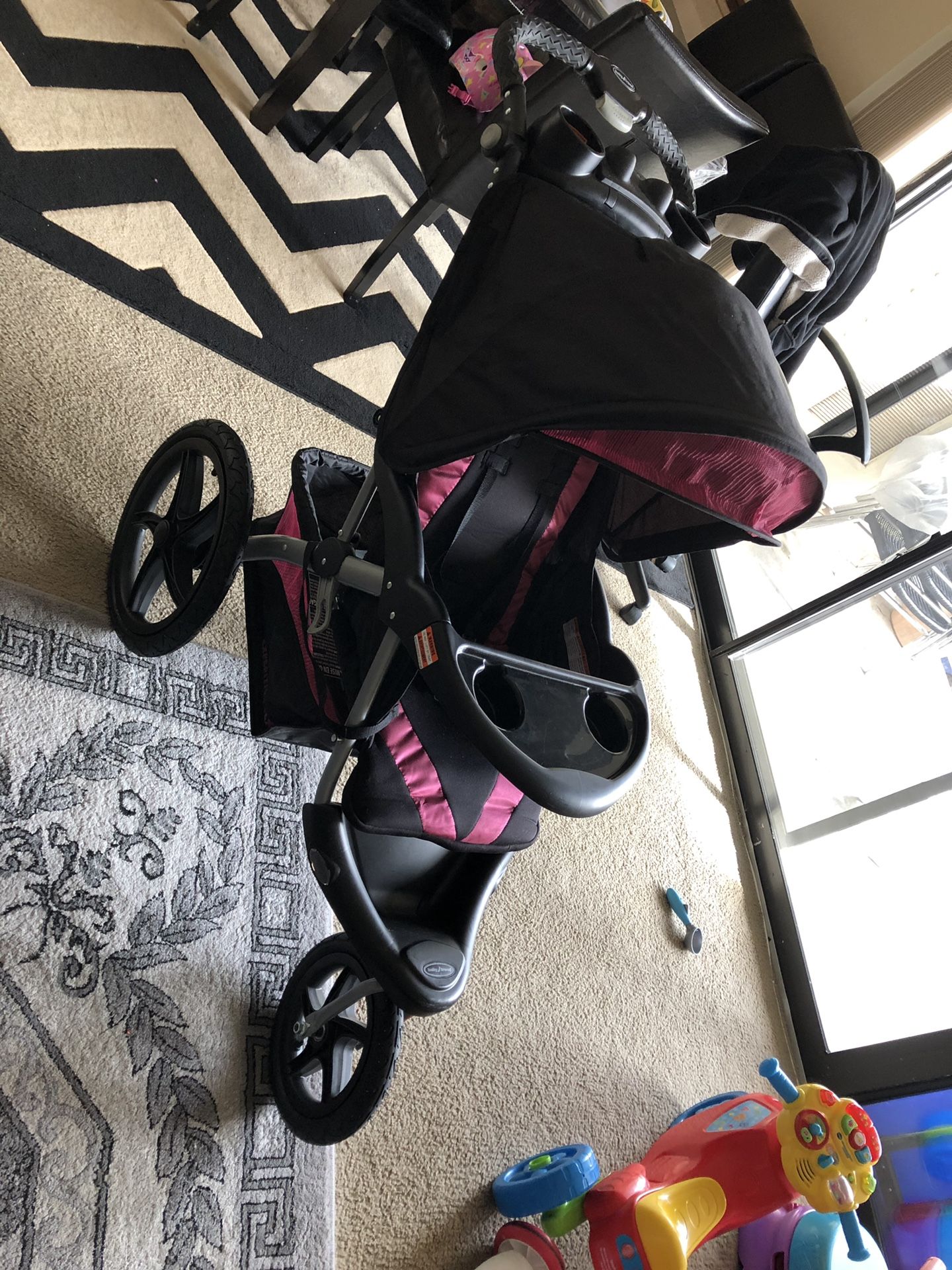 Baby trend stroller (Expedition GLX)