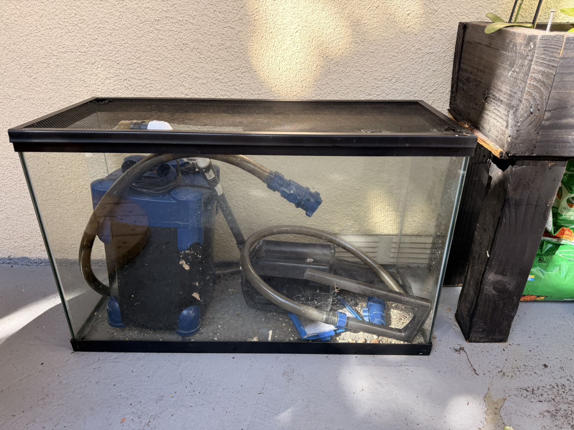 Aqueon Canister Filter And 30gal Tank