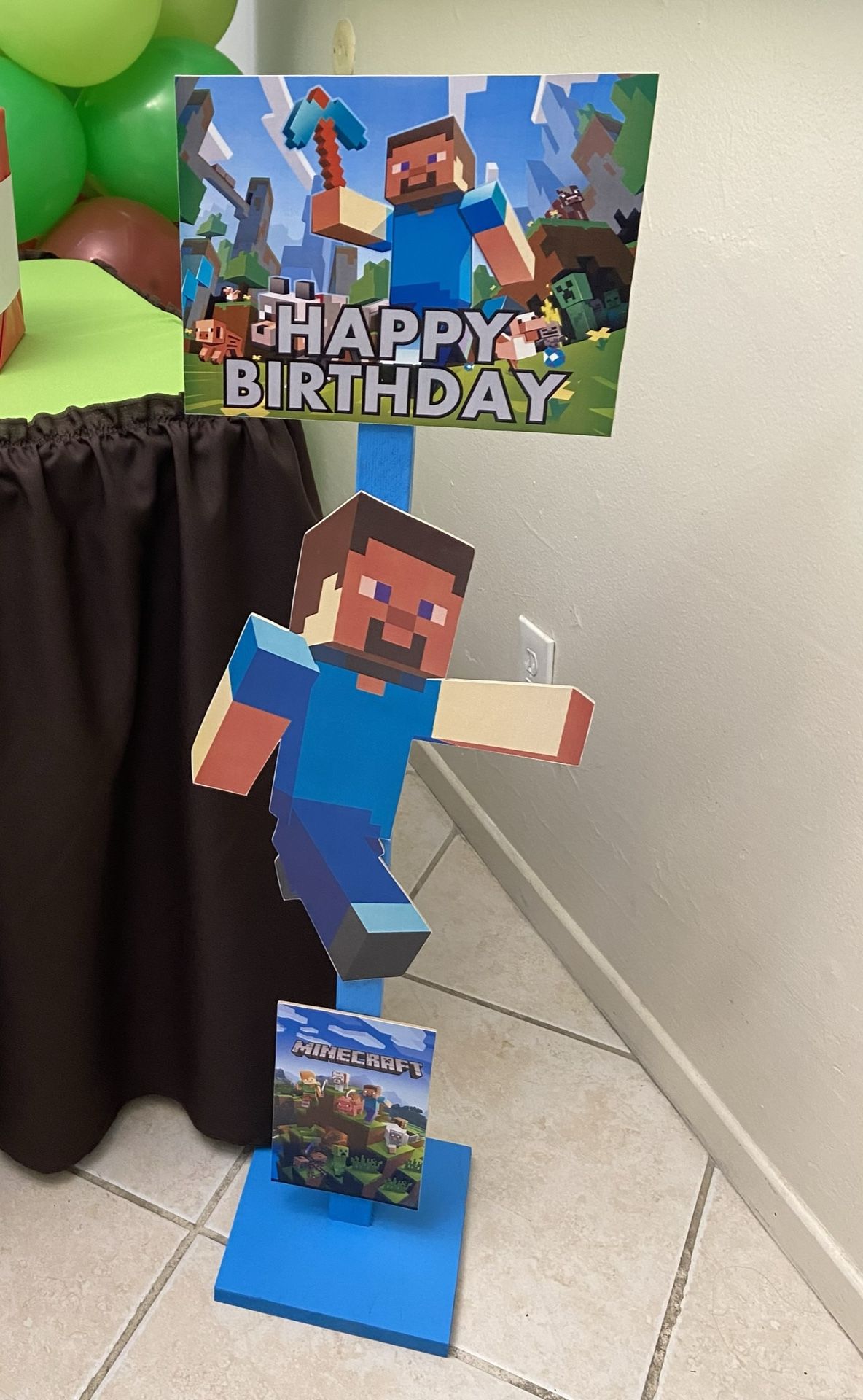 Minecraft Party Decor