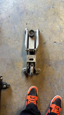 car jack