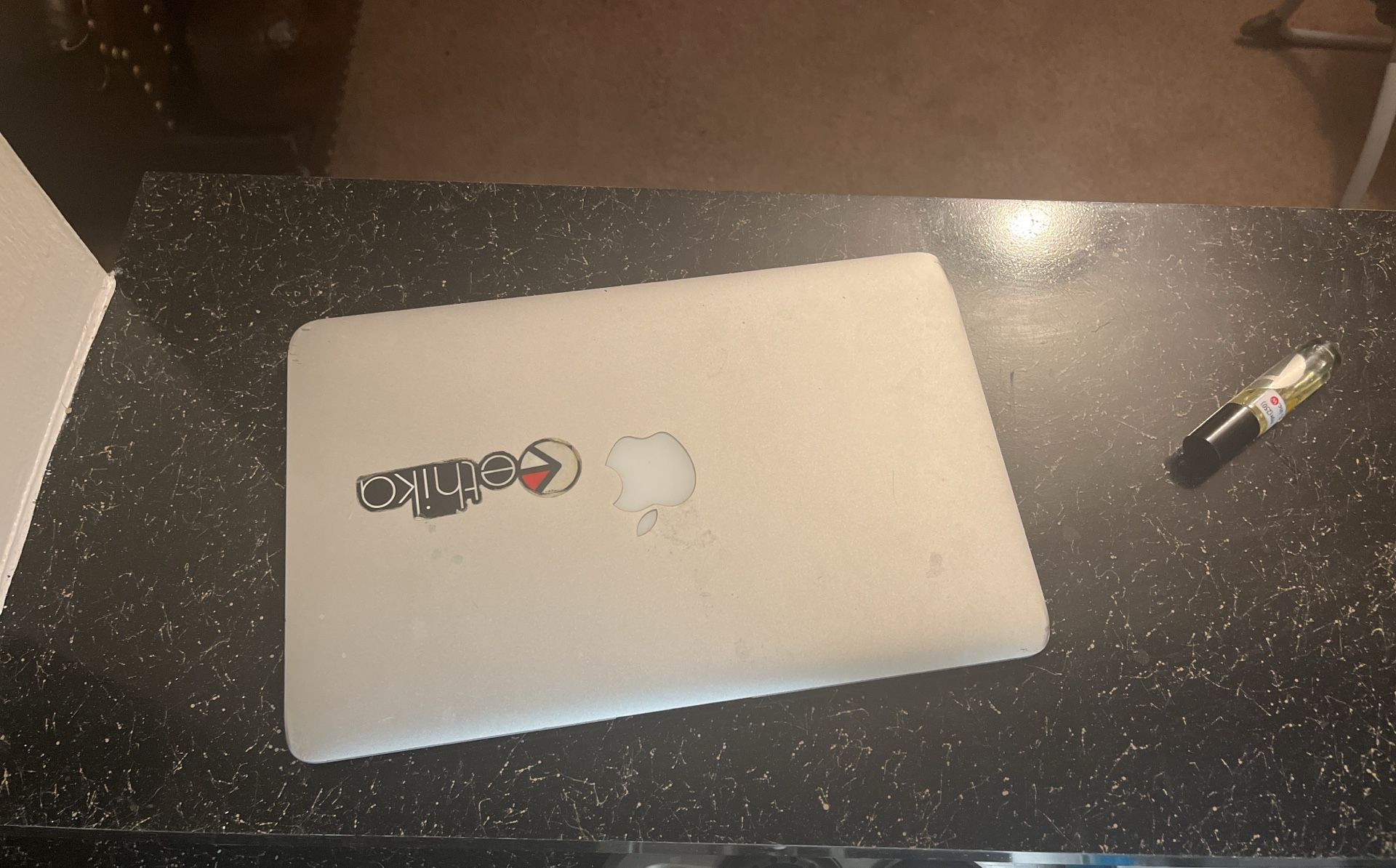 MacBook