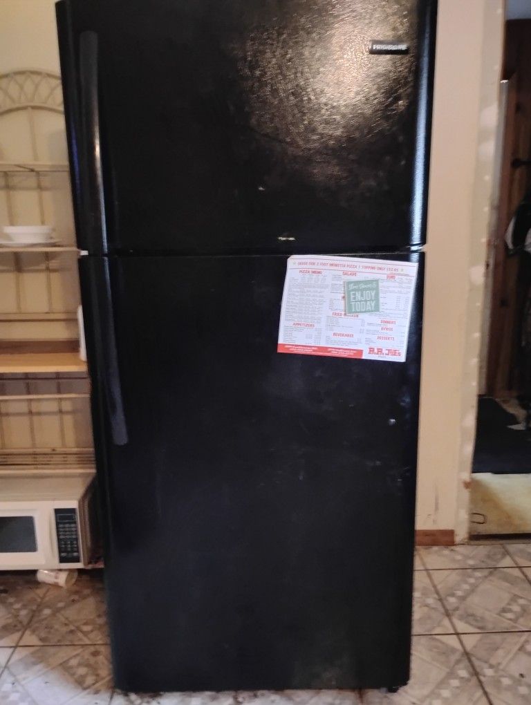 Frigidaire Refrigerator Black