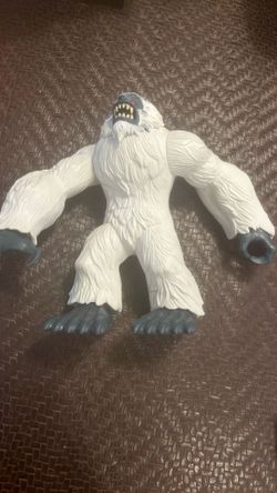 Toys R Us 7.25" Tall Yeti Monster Chap Mei Action Figure Abominable Snowman