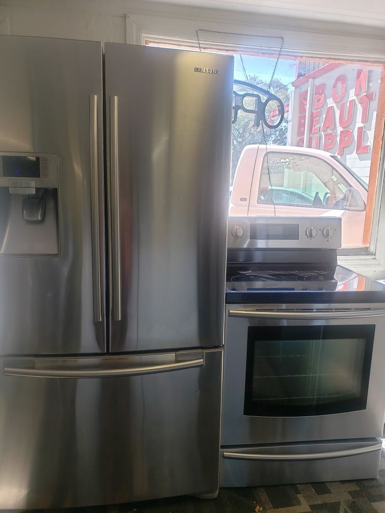 Samsung refrigerator whit stove stainless steel