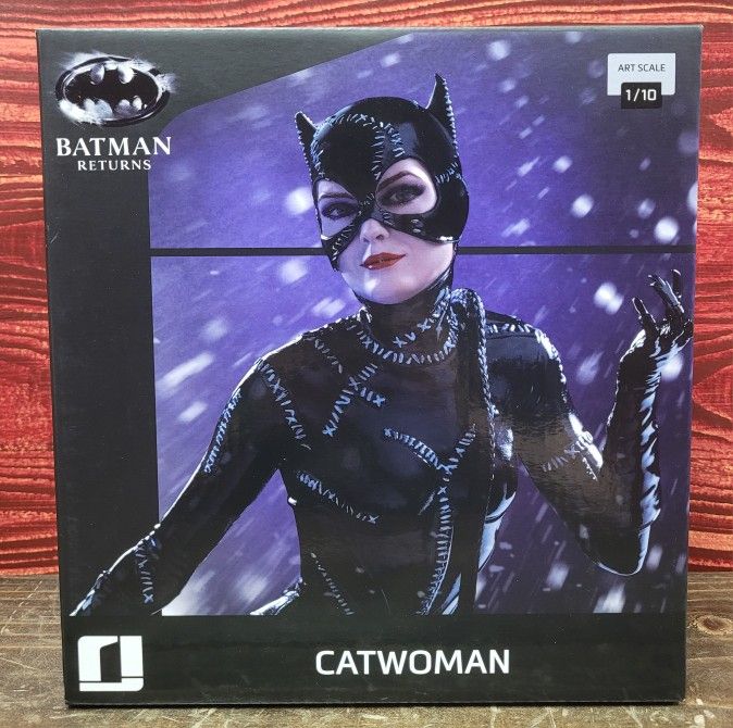 Iron Studios Batman Returns Catwoman 1/10 Scale Statue 